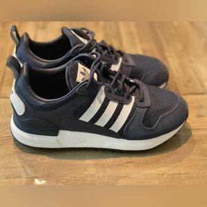 Adidas ZX 700 HD trainers